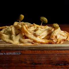 Papas fritas gratinadas