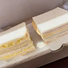 Sándwich de miga 3 pisos · Un solo gusto